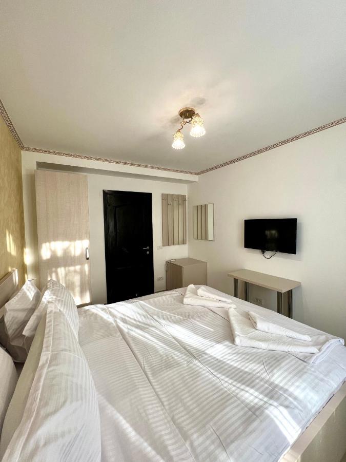 Hotel Marina 2 布加勒斯特 外观 照片