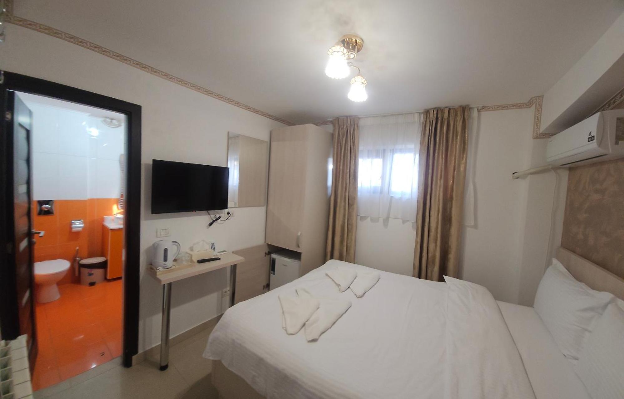 Hotel Marina 2 布加勒斯特 外观 照片